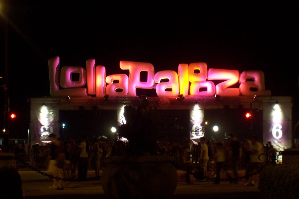Lollapalooza_sign