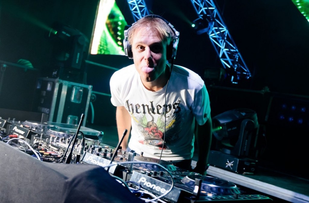 Armin_van_Buuren_A_State_of_Trance_img668_weloveatrance