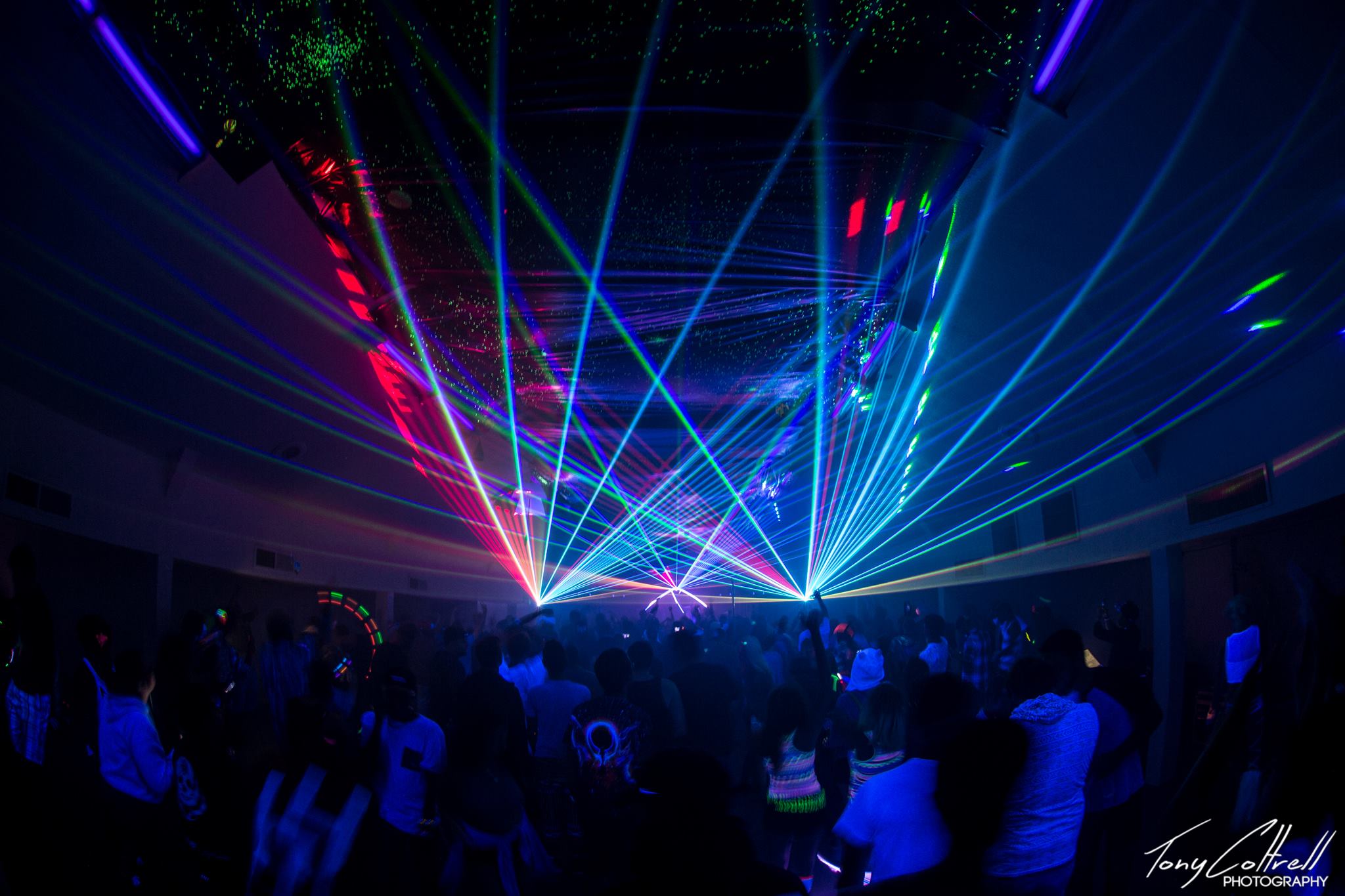 [Event Review] Underground Rave Takes Ravers to a Galaxy Far, Far