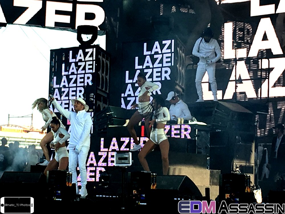 Major lazer and dancers