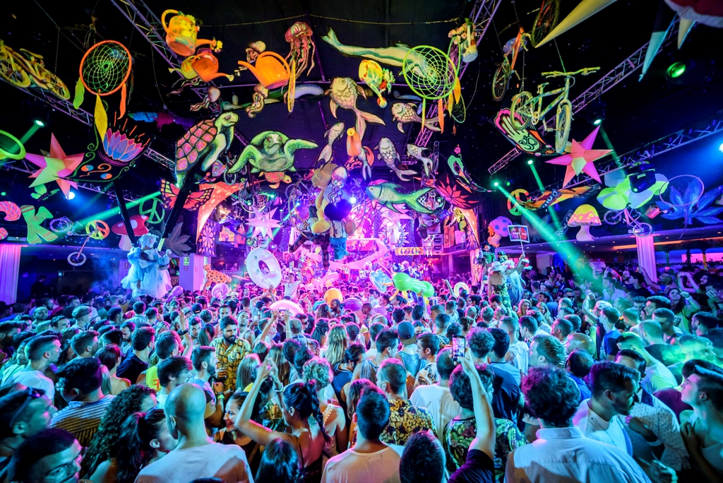 Space Ibiza: 27 Years of Clubbing History - By The Wavs